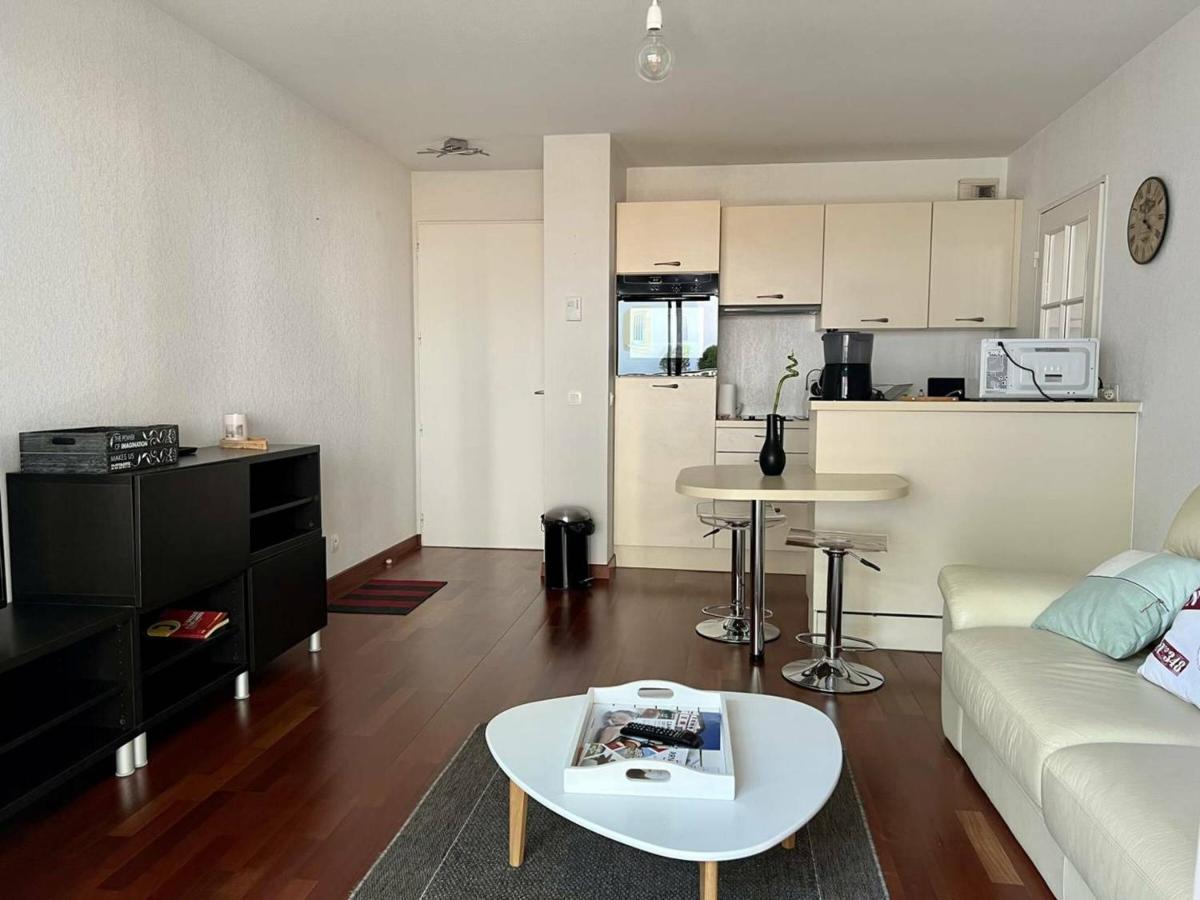 Appartement T2 A Cambo-Les-Bains Avec Piscine, Terrasse Et Parking Prive, Proche Des Thermes - Fr-1-495-82 Exterior foto